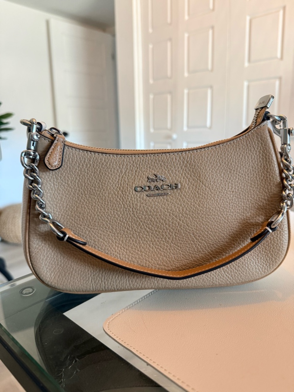 Coach Pebbled Leather Shoulder Bag in Taupe and Cream - Picture 3 of 8